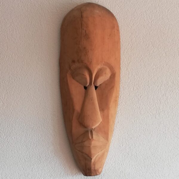 Groot houten masker