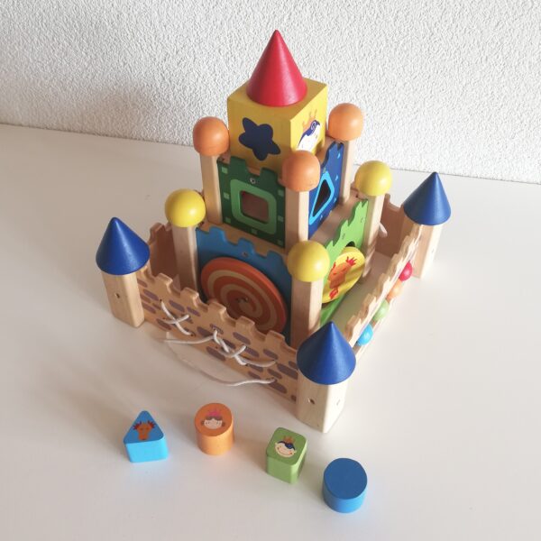 Houten speelgoed kasteel