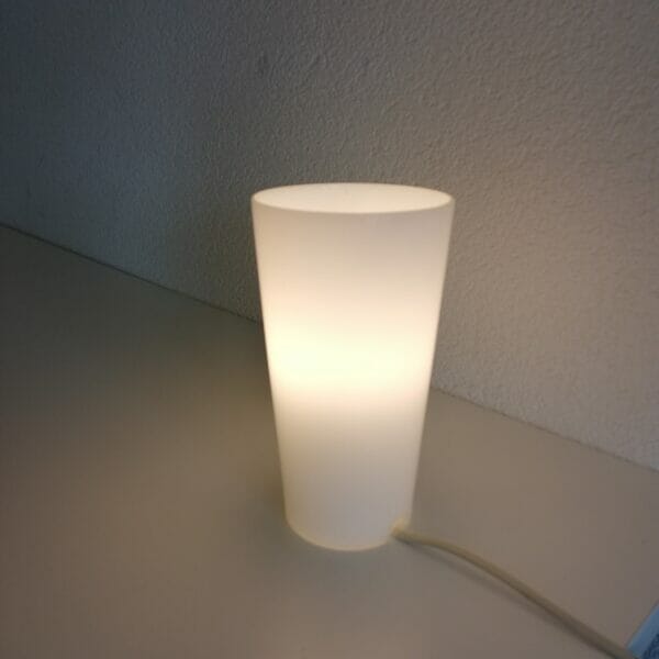 Witte handmade tafellamp