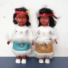 Set van 2 Indische meisjes poppen