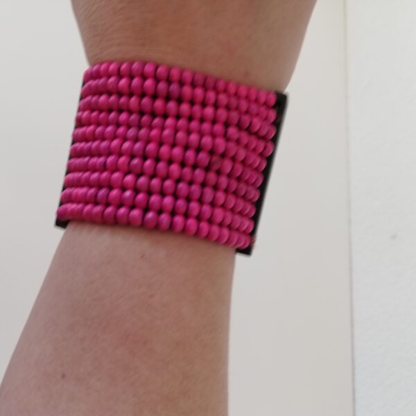 Brede roze armband